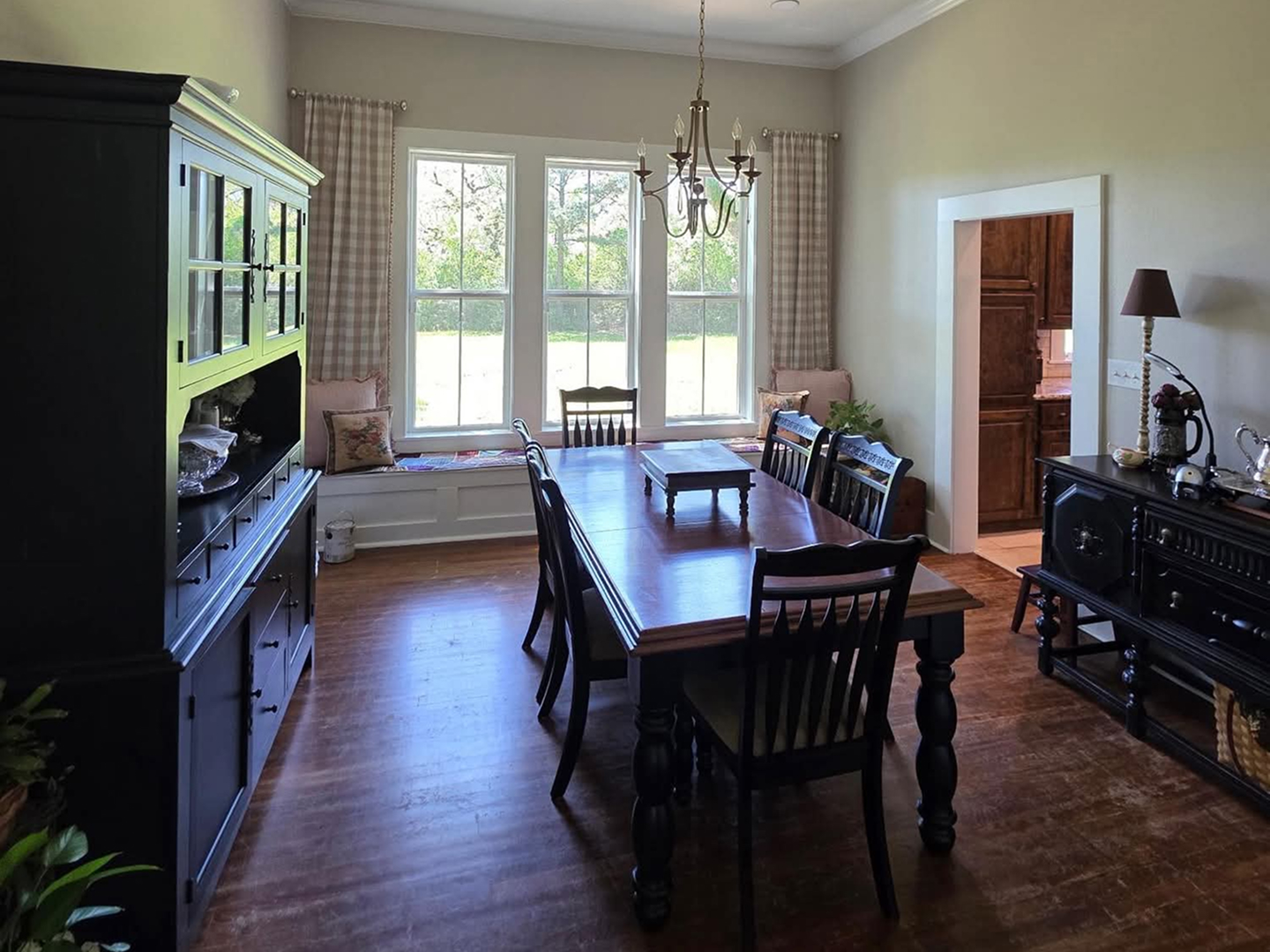kitchen cabinet painting near me